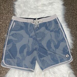 Vuori Men's Swim Shorts in Blue and Gray